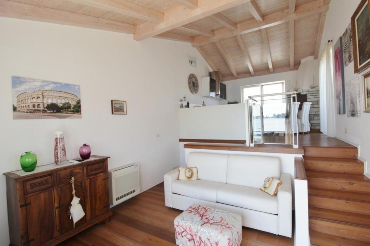Istrian Villa With Unique Sea View Ловречица Экстерьер фото