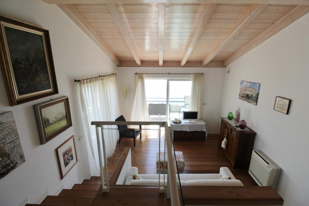 Istrian Villa With Unique Sea View Ловречица Экстерьер фото