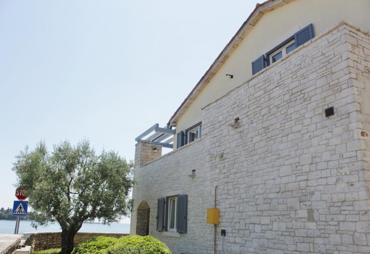 Istrian Villa With Unique Sea View Ловречица Экстерьер фото