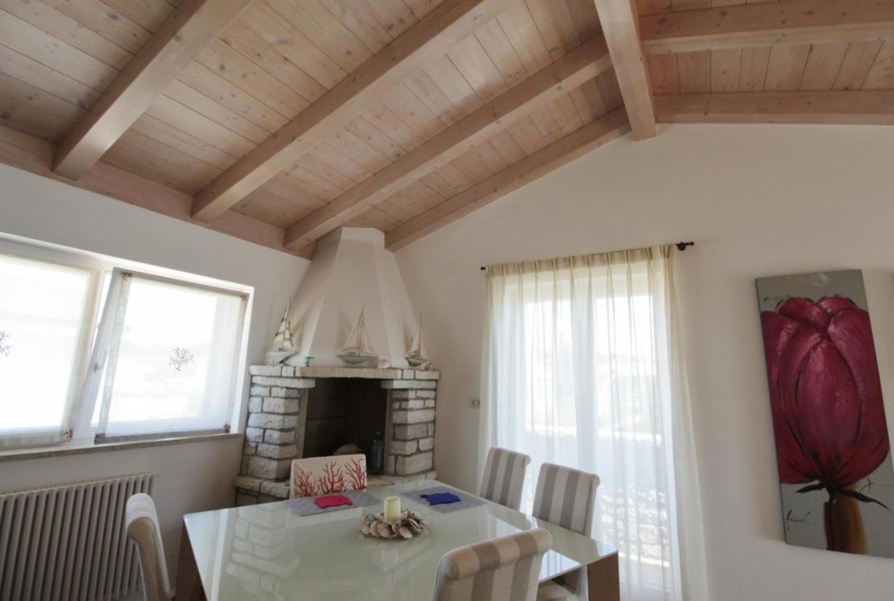 Istrian Villa With Unique Sea View Ловречица Экстерьер фото